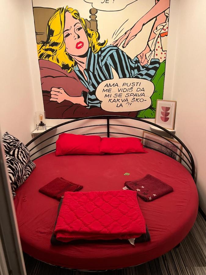 Ostello Pop Art Belgrado Esterno foto
